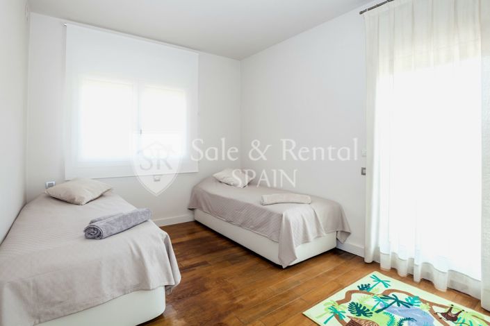 Image No.27-6 Bed Villa for sale