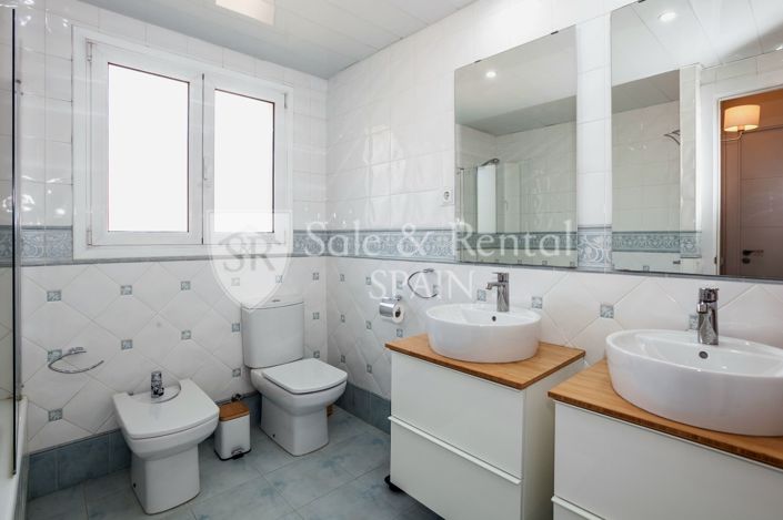 Image No.30-6 Bed Villa for sale