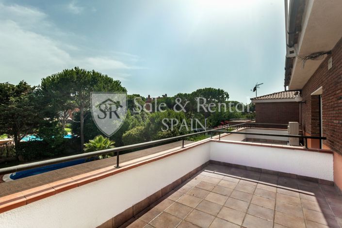 Image No.35-6 Bed Villa for sale