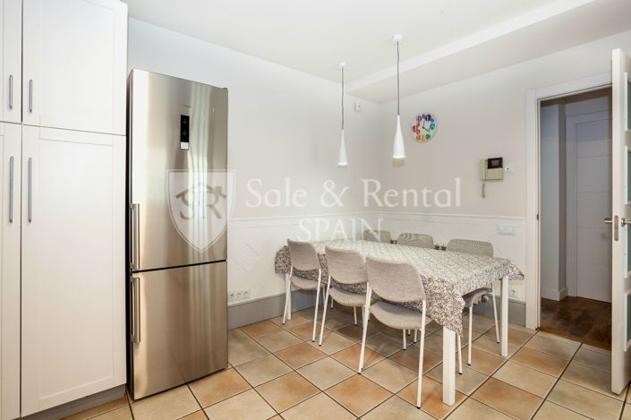 Image No.8-6 Bed Villa for sale