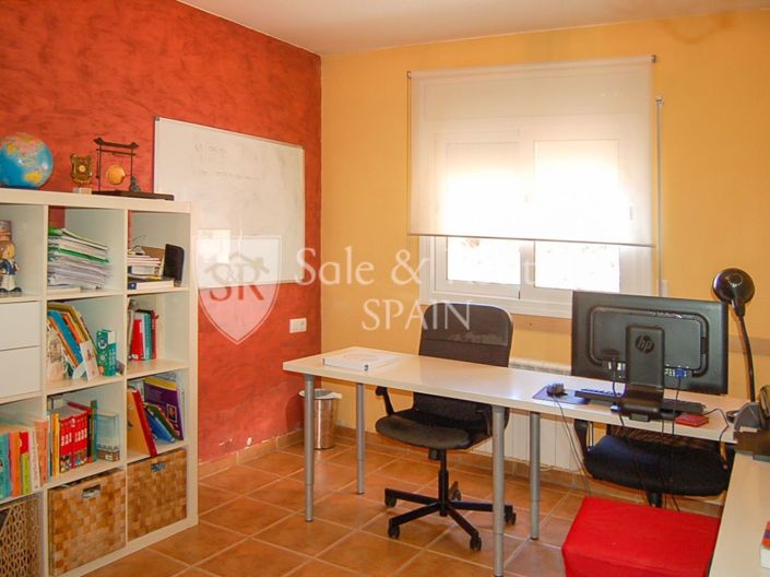 Image No.12-4 Bed Villa for sale