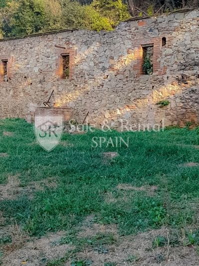 Image No.28-4 Bed Property for sale