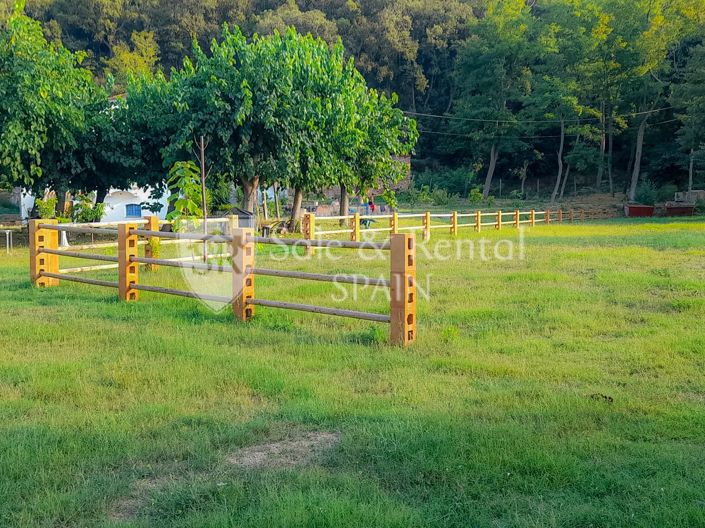 Image No.29-4 Bed Property for sale