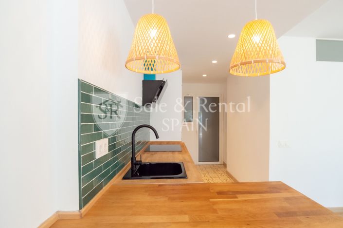 Image No.21-3 Bed Flat for sale