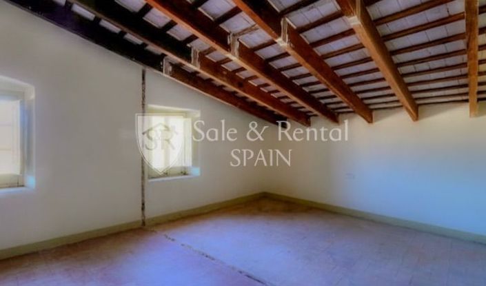 Image No.23-7 Bed Villa for sale