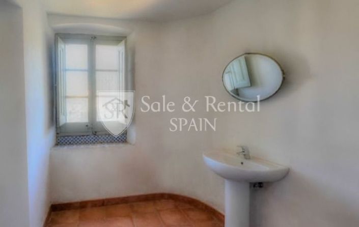 Image No.9-7 Bed Villa for sale