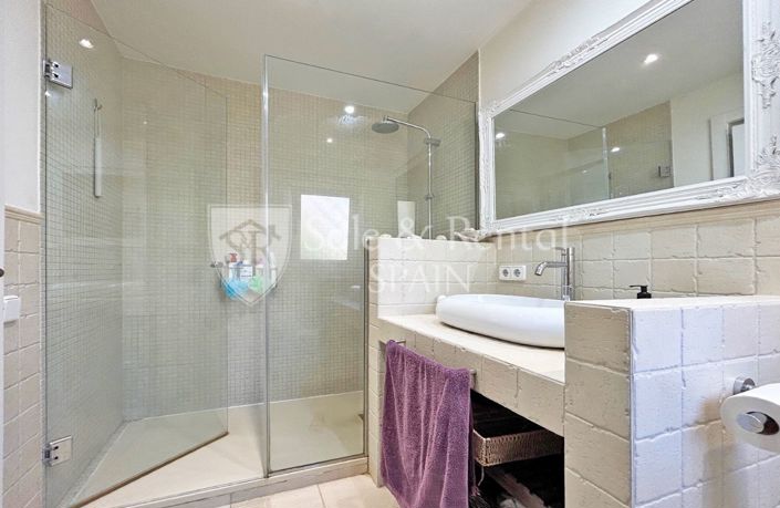 Image No.21-4 Bed Villa for sale