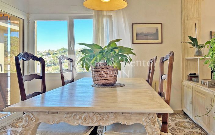 Image No.9-4 Bed Villa for sale