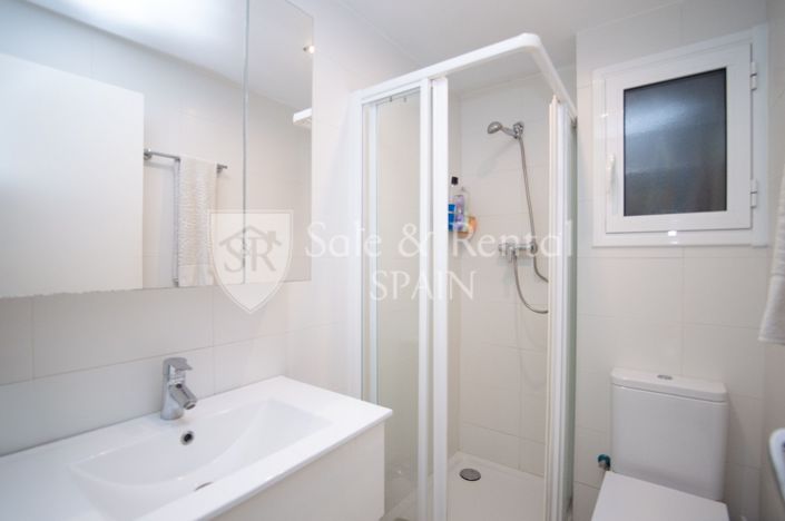 Image No.19-2 Bed Flat for sale