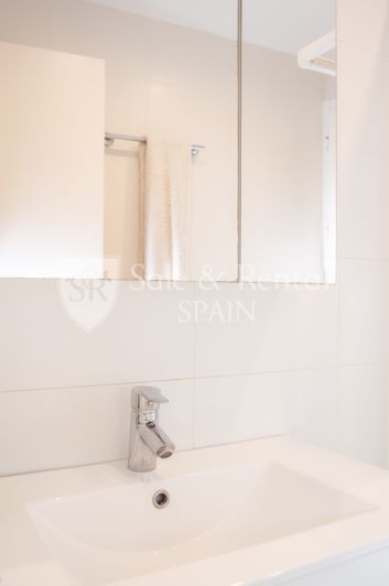 Image No.20-2 Bed Flat for sale