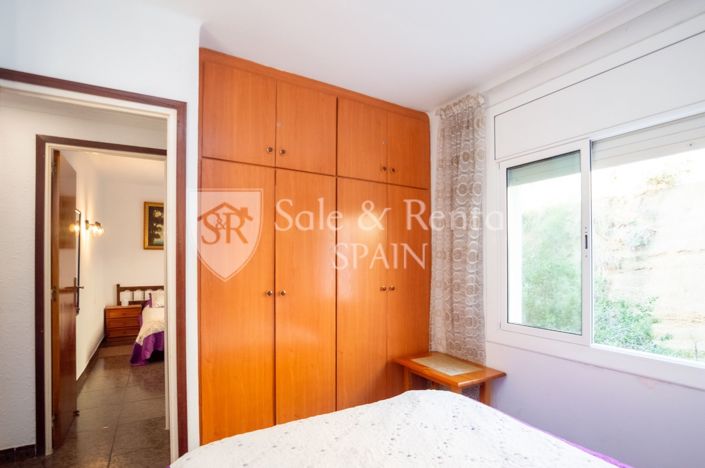 Image No.18-4 Bed Flat for sale