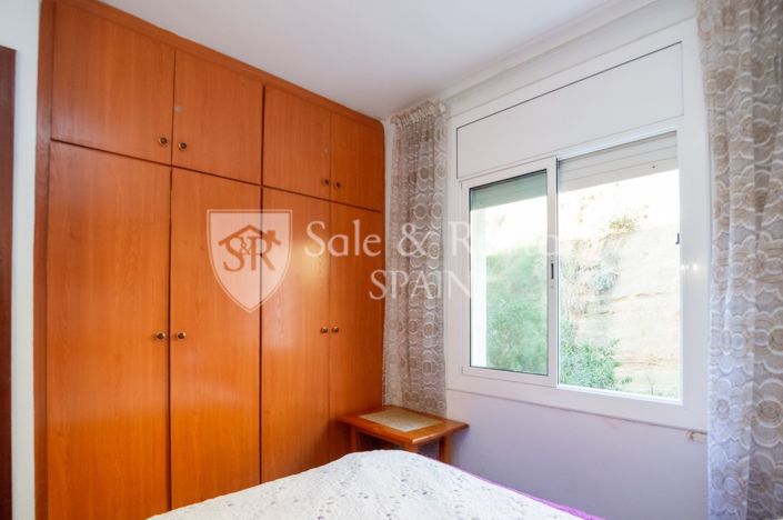 Image No.19-4 Bed Flat for sale