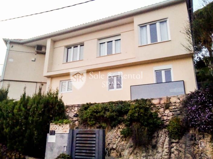 Image No.2-4 Bed Villa for sale