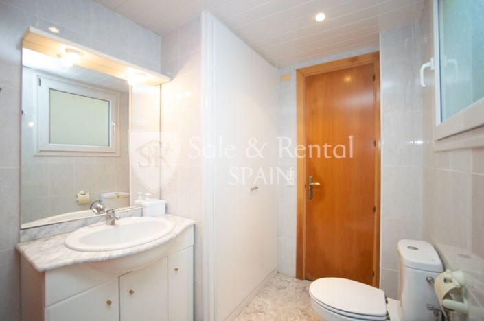 Image No.29-6 Bed Villa for sale