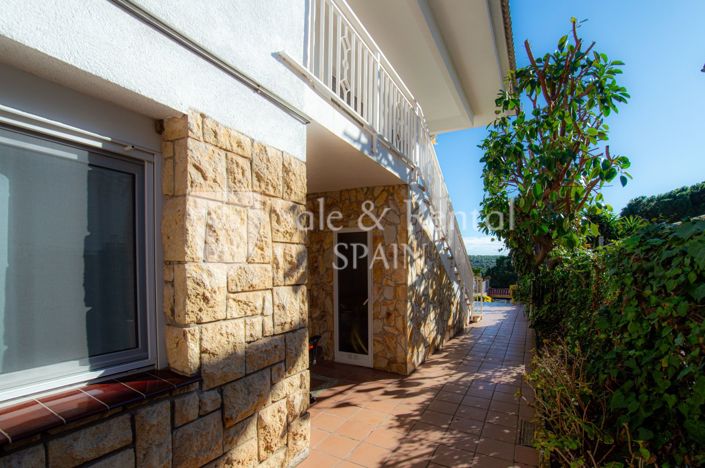 Image No.30-6 Bed Villa for sale