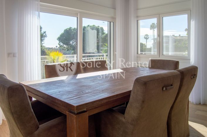 Image No.38-6 Bed Villa for sale