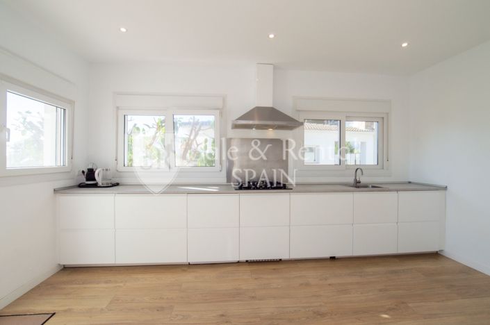 Image No.46-6 Bed Villa for sale