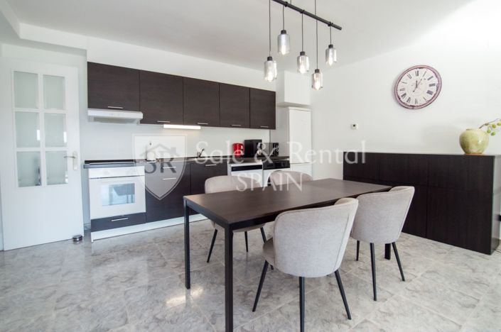 Image No.8-6 Bed Villa for sale