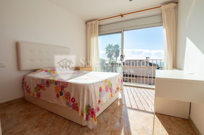 Image No.29-5 Bed Property for sale