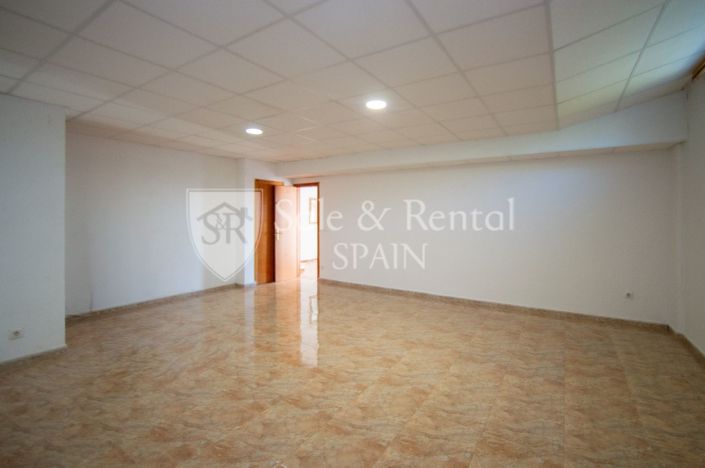 Image No.45-5 Bed Property for sale