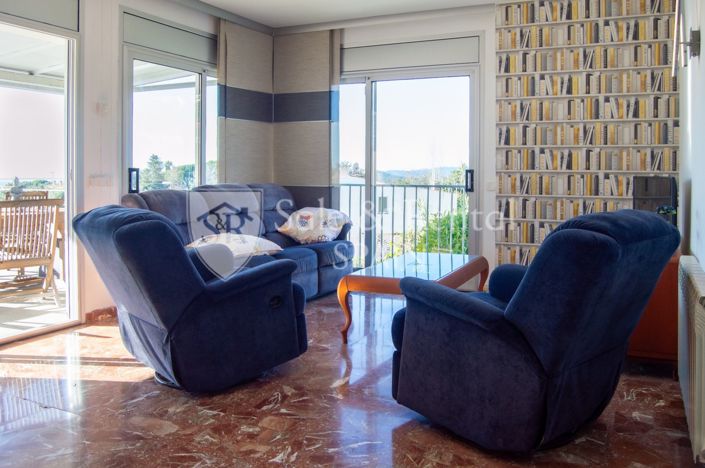 Image No.6-5 Bed Property for sale