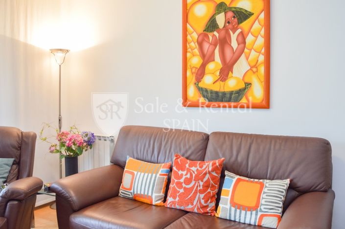 Image No.11-3 Bed Flat for sale