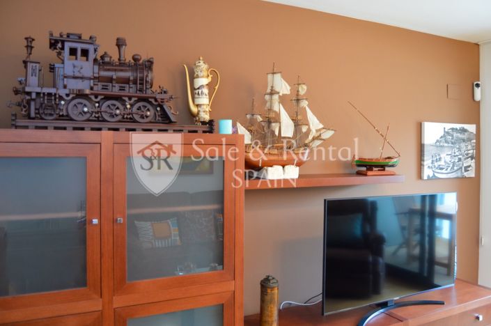 Image No.13-3 Bed Flat for sale