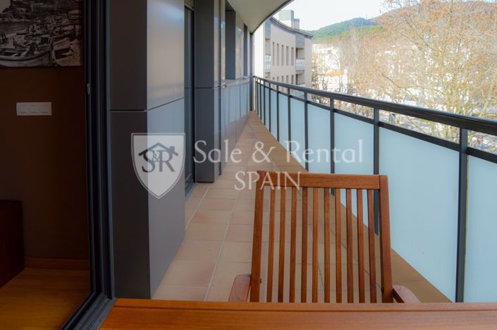 Image No.17-3 Bed Flat for sale