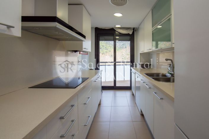 Image No.18-3 Bed Flat for sale