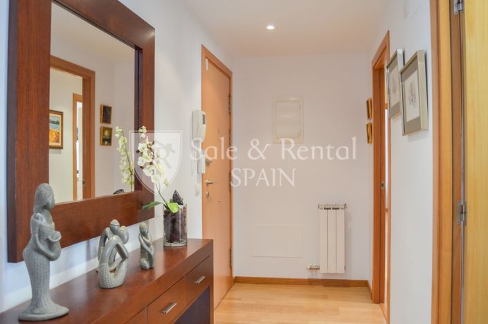 Image No.24-3 Bed Flat for sale