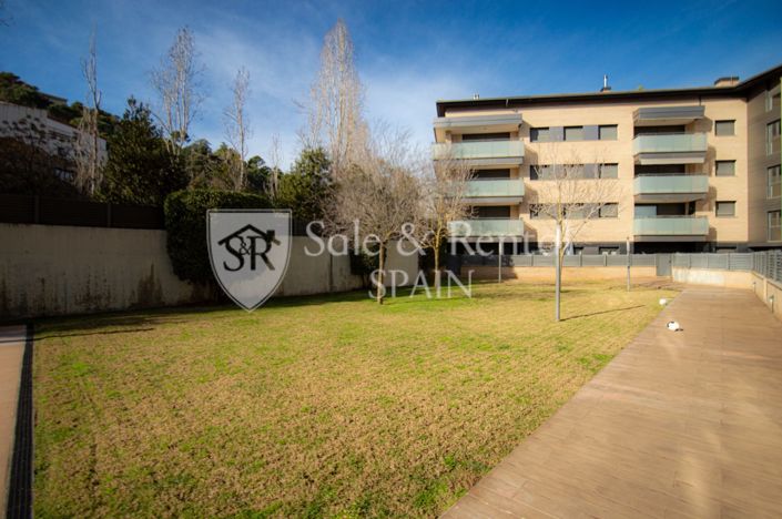 Image No.42-3 Bed Flat for sale