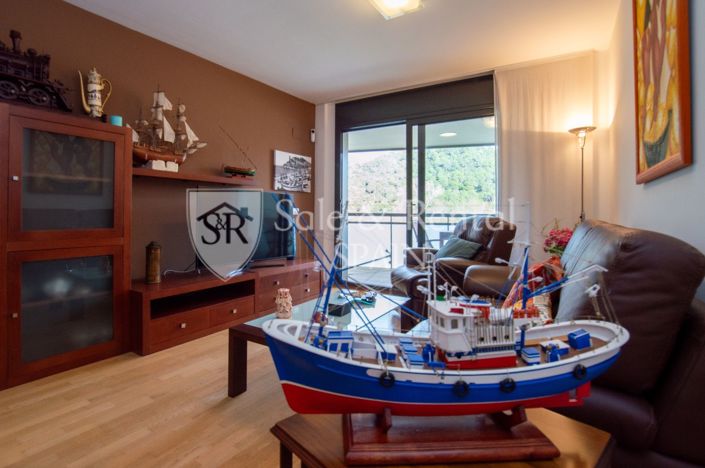 Image No.9-3 Bed Flat for sale