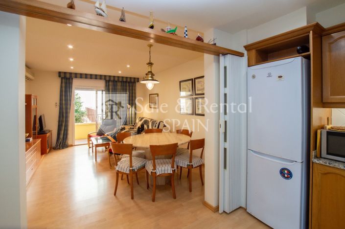 Image No.15-3 Bed Flat for sale