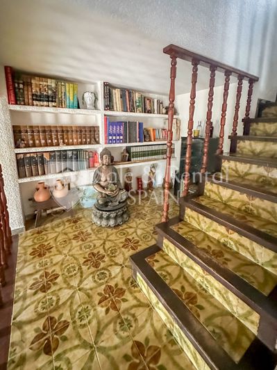 Image No.19-6 Bed Villa for sale