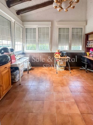 Image No.28-6 Bed Villa for sale