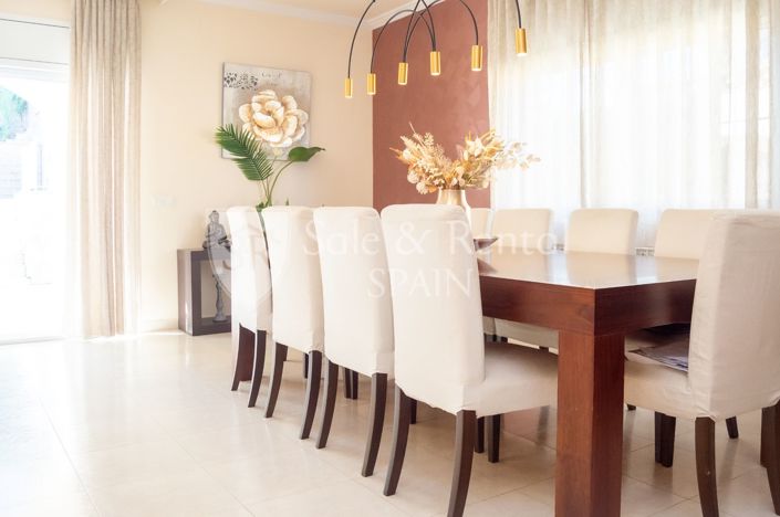 Image No.17-4 Bed Villa for sale