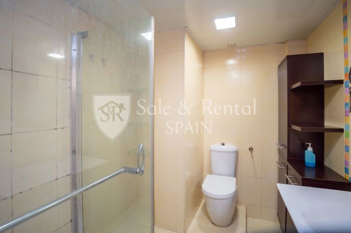 Image No.19-2 Bed Flat for sale