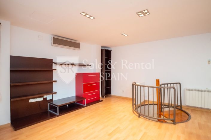 Image No.5-2 Bed Flat for sale