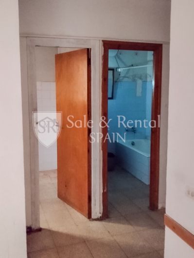 Image No.6-2 Bed Flat for sale