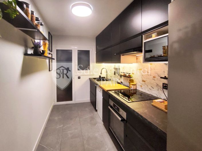 Image No.9-4 Bed Flat for sale