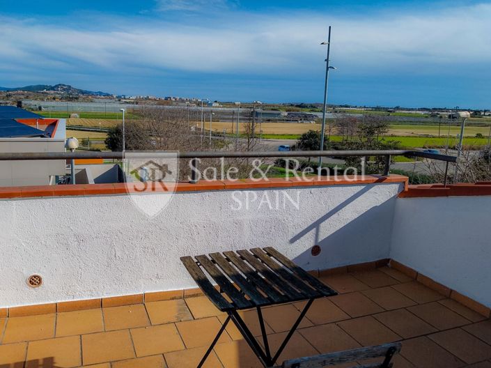 Image No.24-5 Bed Property for sale