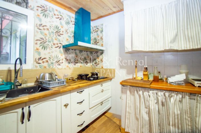 Image No.14-2 Bed Flat for sale