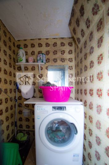 Image No.21-2 Bed Flat for sale