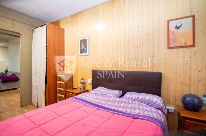 Image No.8-2 Bed Flat for sale