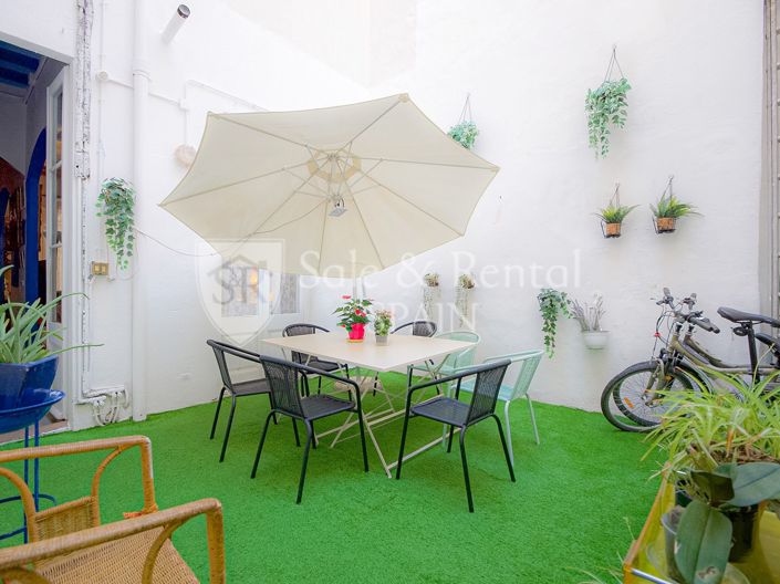 Image No.12-6 Bed Villa for sale