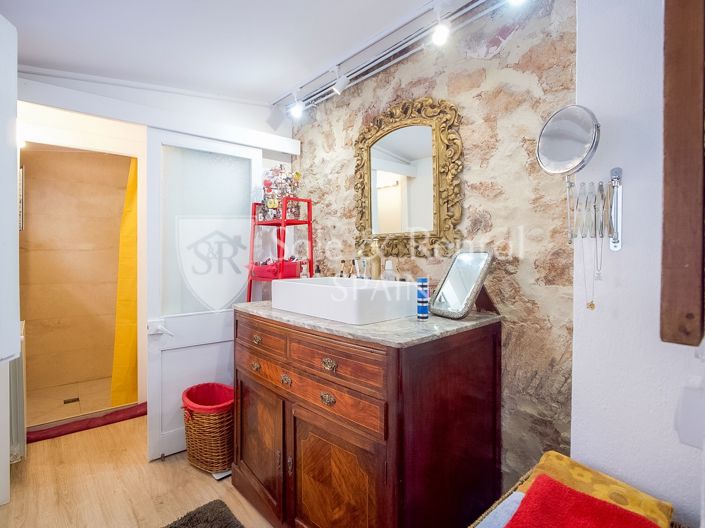 Image No.24-6 Bed Villa for sale