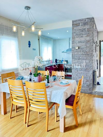 Image No.8-3 Bed Villa for sale