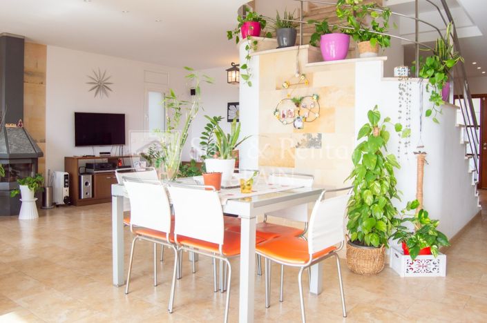 Image No.10-6 Bed Villa for sale