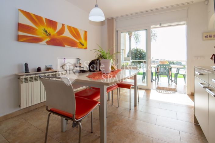 Image No.15-6 Bed Villa for sale