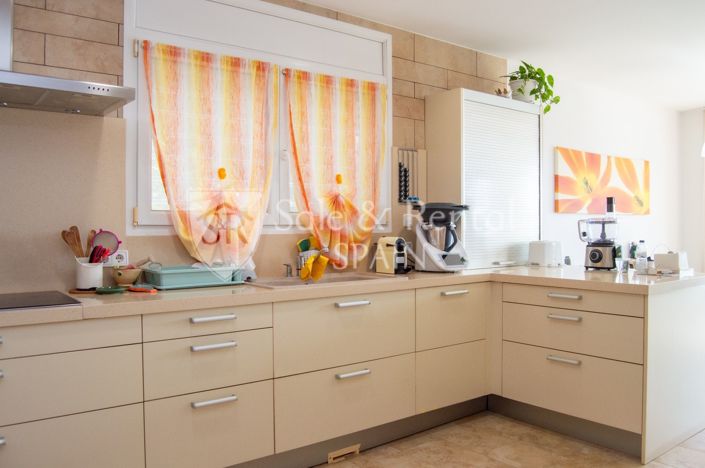 Image No.16-6 Bed Villa for sale